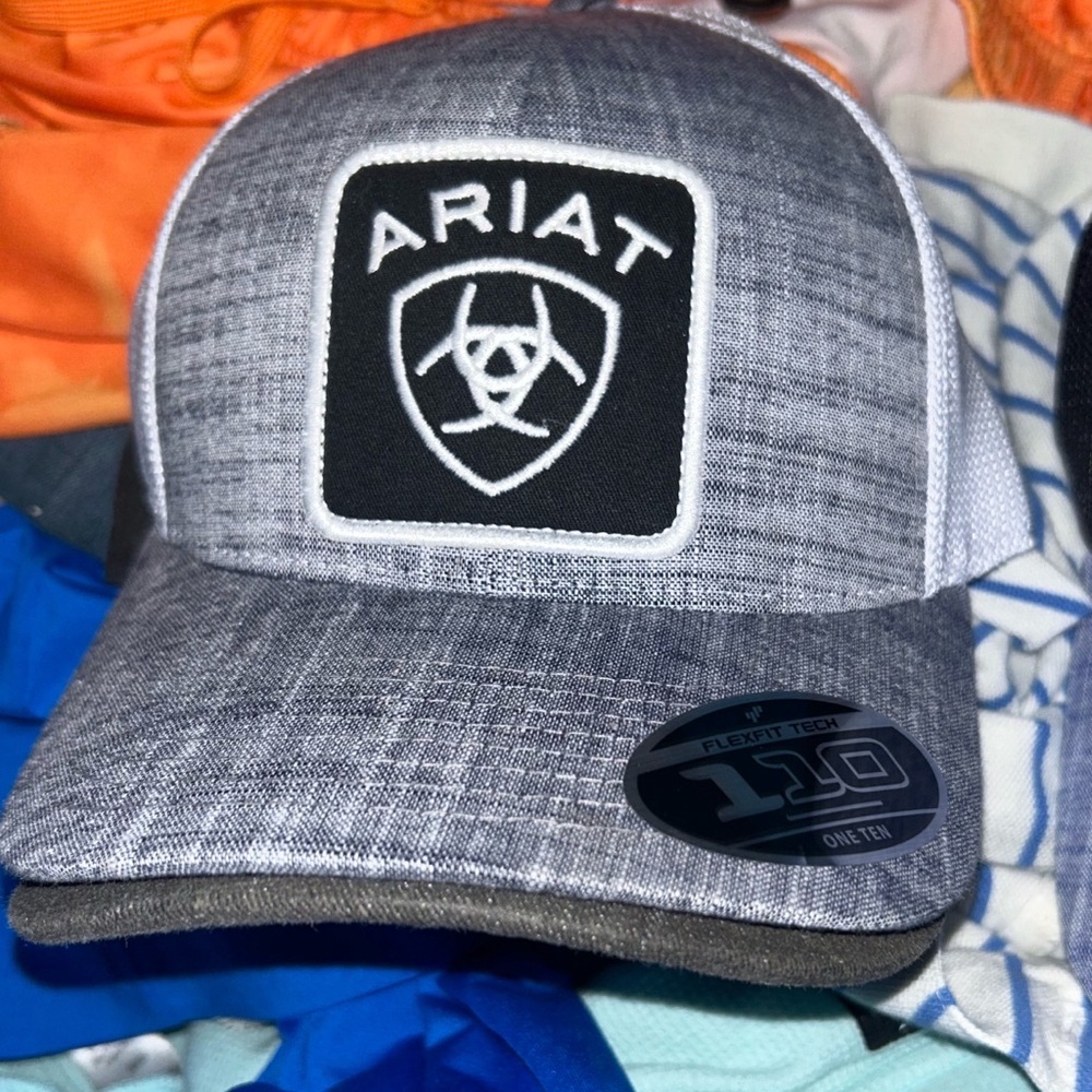 Brand new ARiat hat snap back